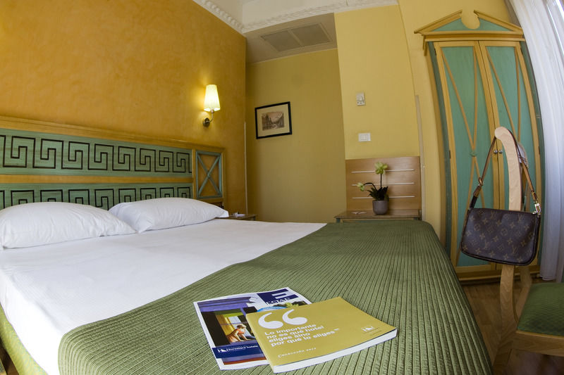 Hotel Exe Domus Aurea Roma Esterno foto