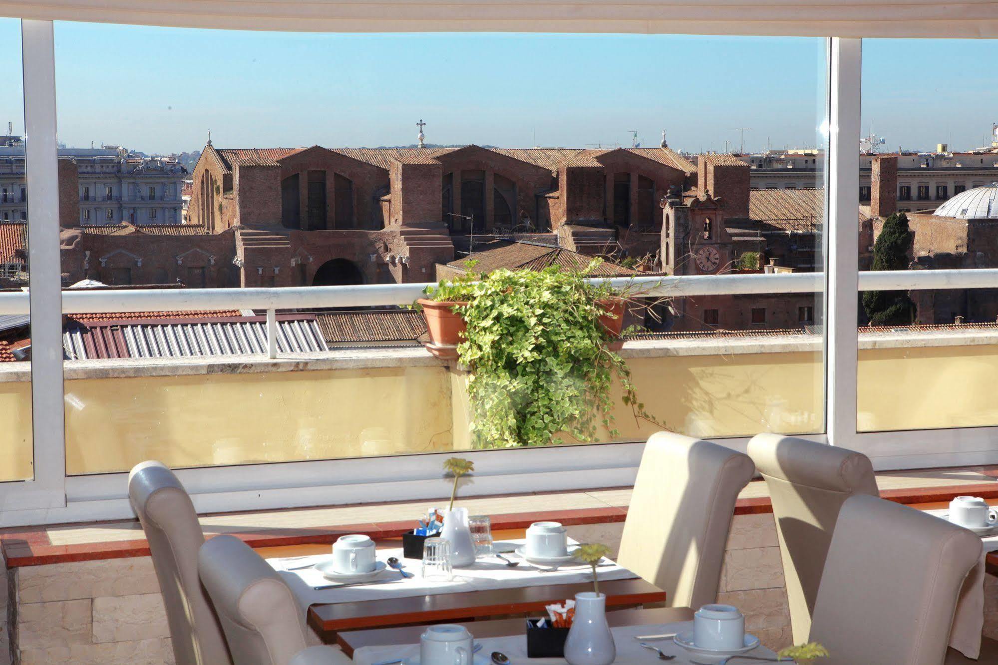 Hotel Exe Domus Aurea Roma Esterno foto